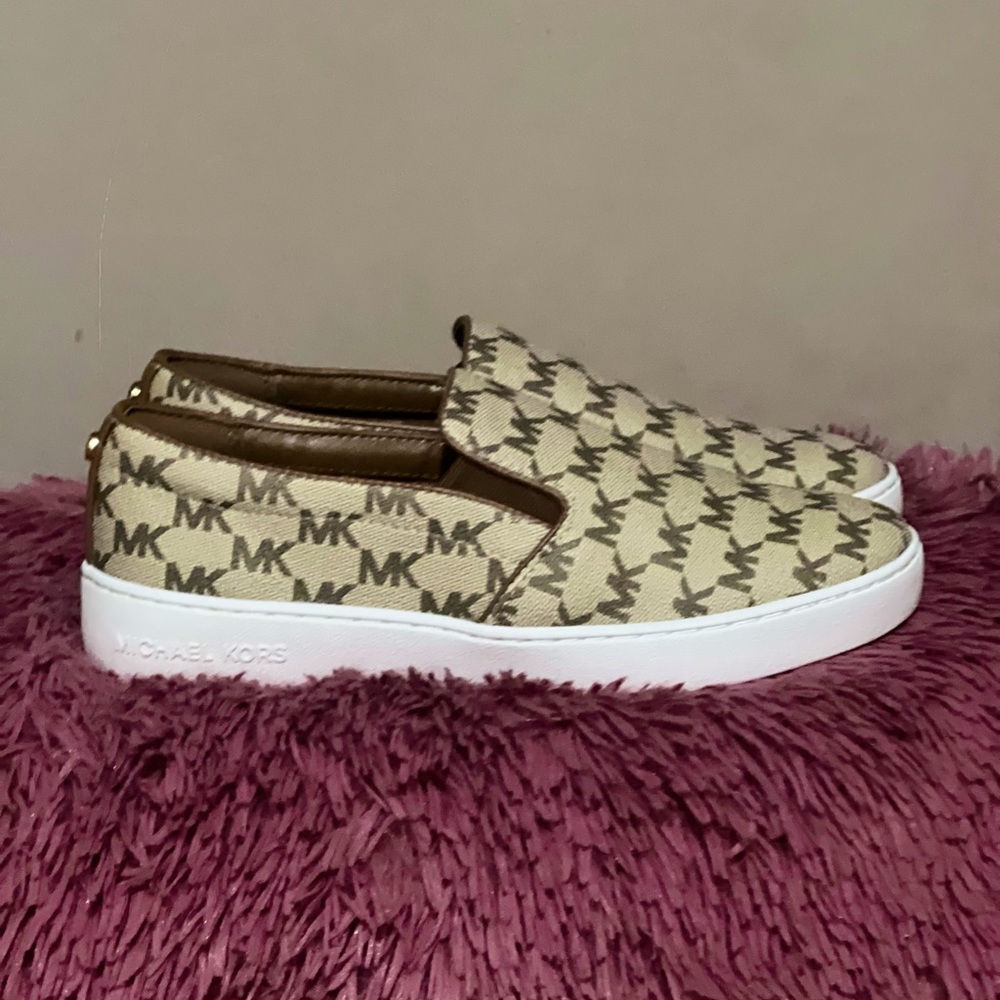 New Michael Kors Keaton Slip-On Tan Logo Sneakers - Picture 1 of 7